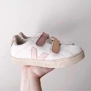 Veja • Girls V-12 Velcro Sneaker in White/Pink/Copper